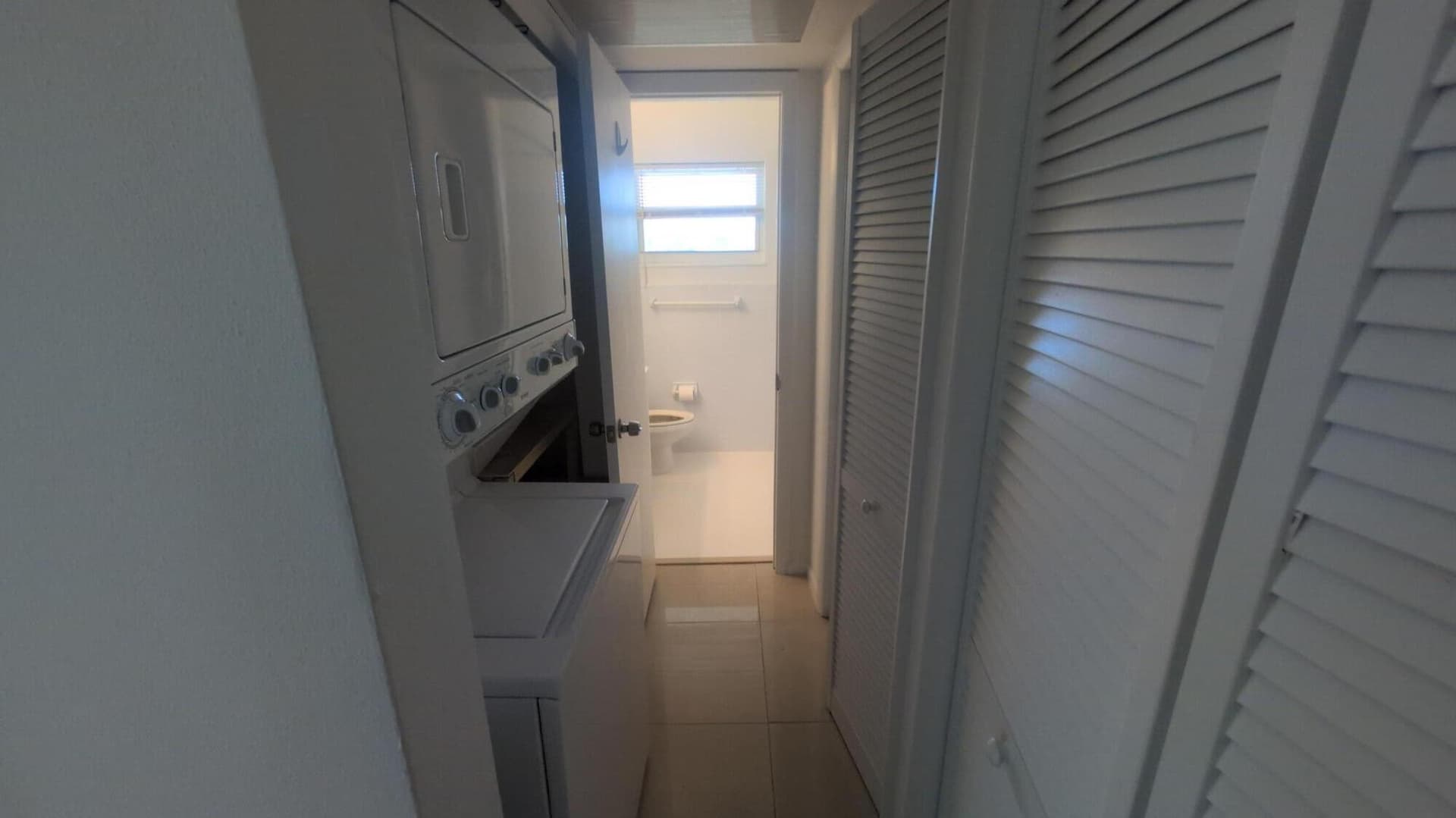 2755 NE 28th Avenue F1, Lighthouse Point, FL 33064 in Lighthouse Point - property photo 7