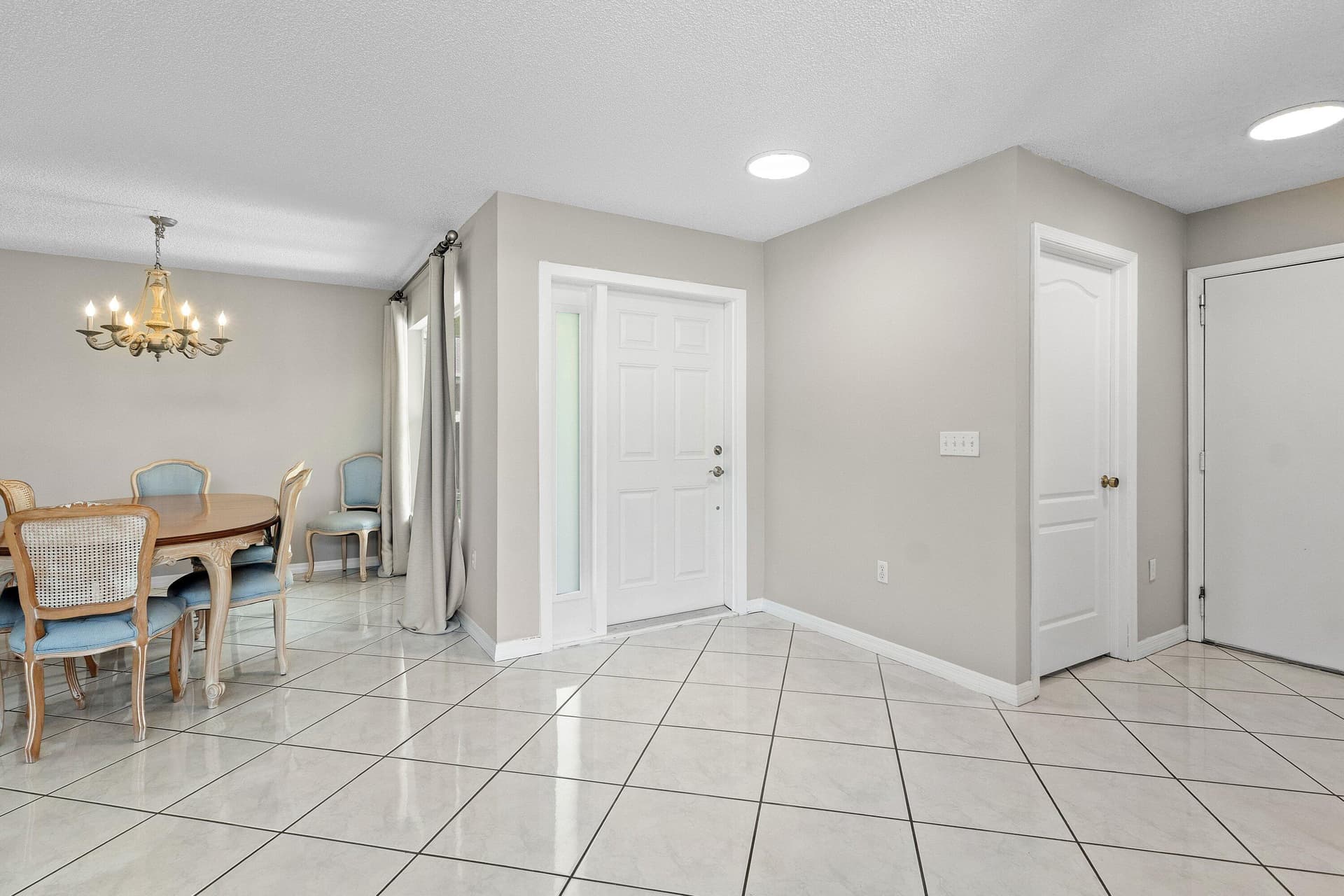 6240 NW 76th Court, Parkland, FL 33067 in Parkland - property photo 5