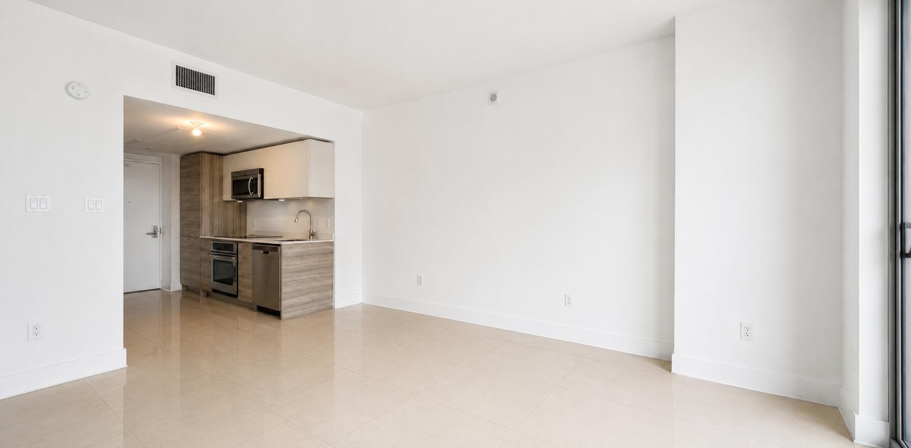 1300 Brickell Bay Drive 1005, Miami, FL 33131 in Miami - property photo 3