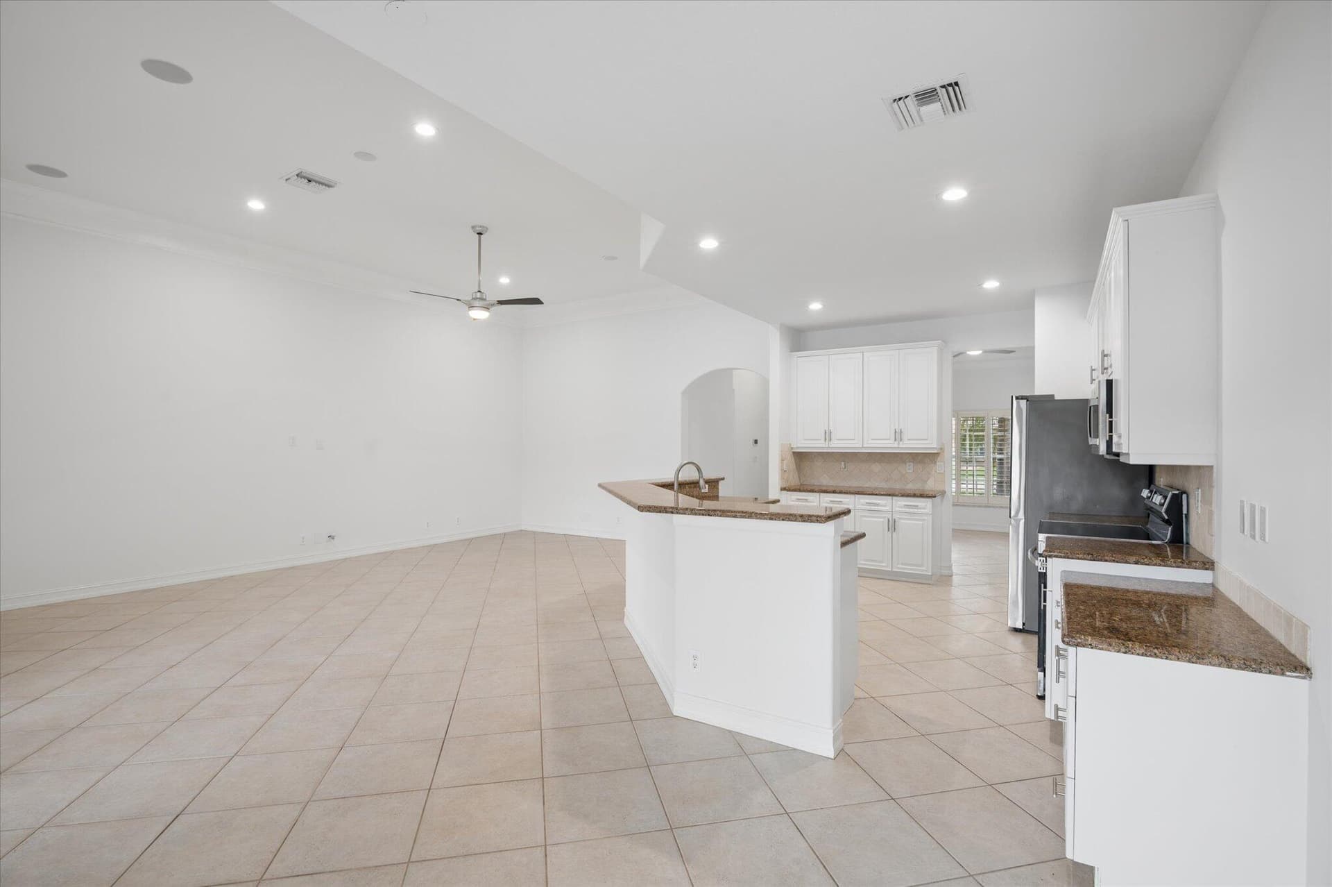 11289 NW 65th Manor, Parkland, FL 33076 in Parkland - property photo 6