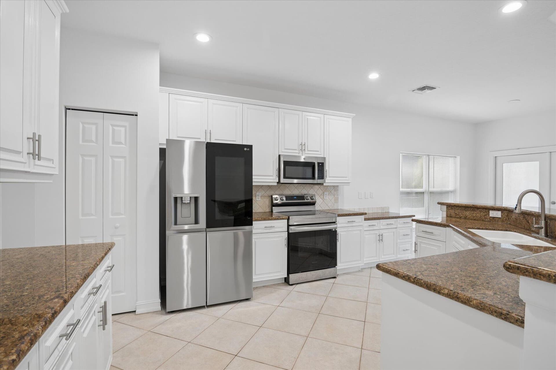 11289 NW 65th Manor, Parkland, FL 33076 in Parkland - property photo 8