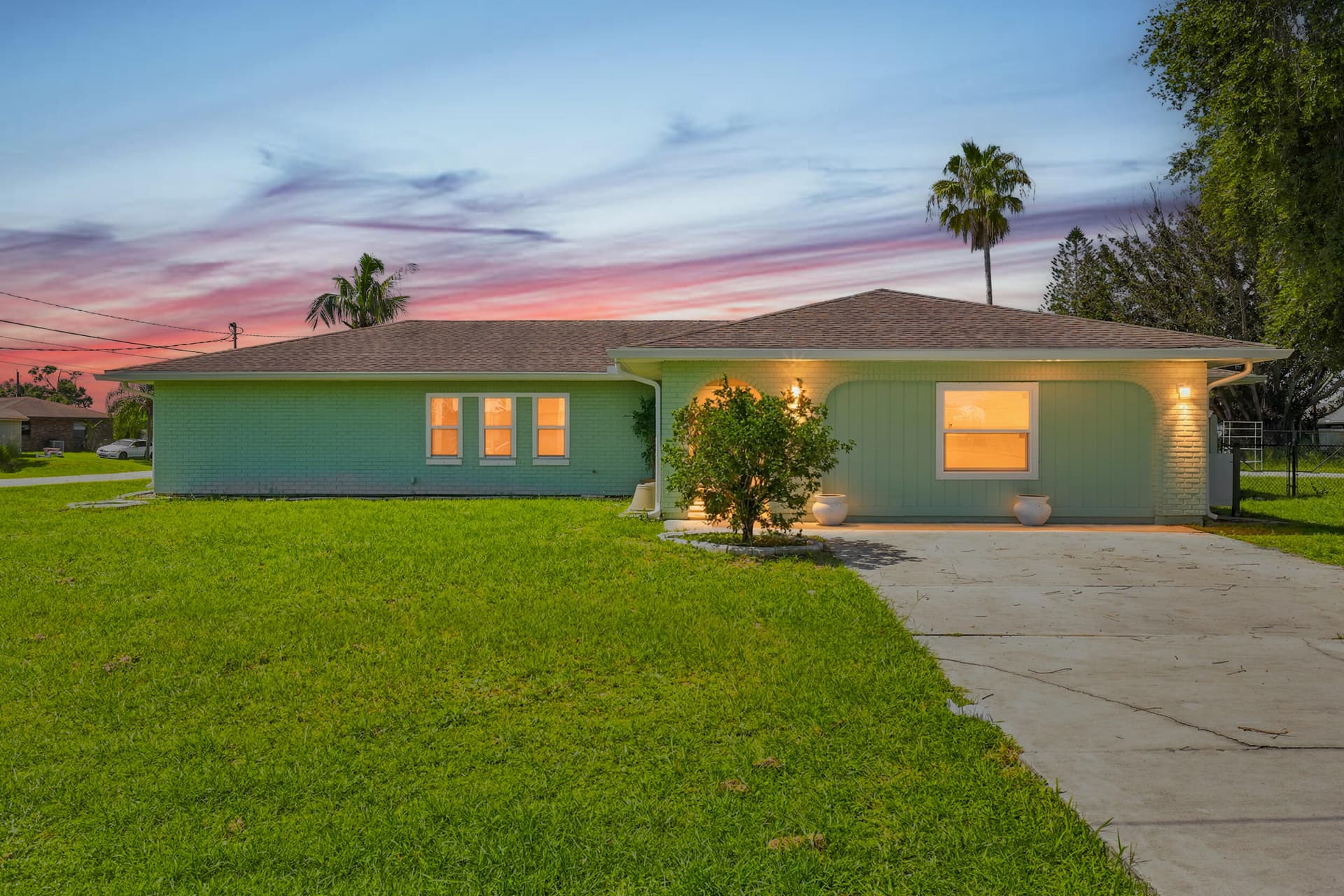 502 NW Kilpatrick Avenue, Port St. Lucie, FL 34983 in Port St. Lucie - property photo 4