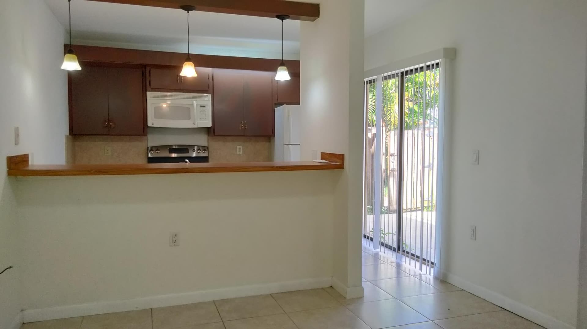 4707 47th Way, West Palm Beach, FL 33407 in West Palm Beach - property photo 2
