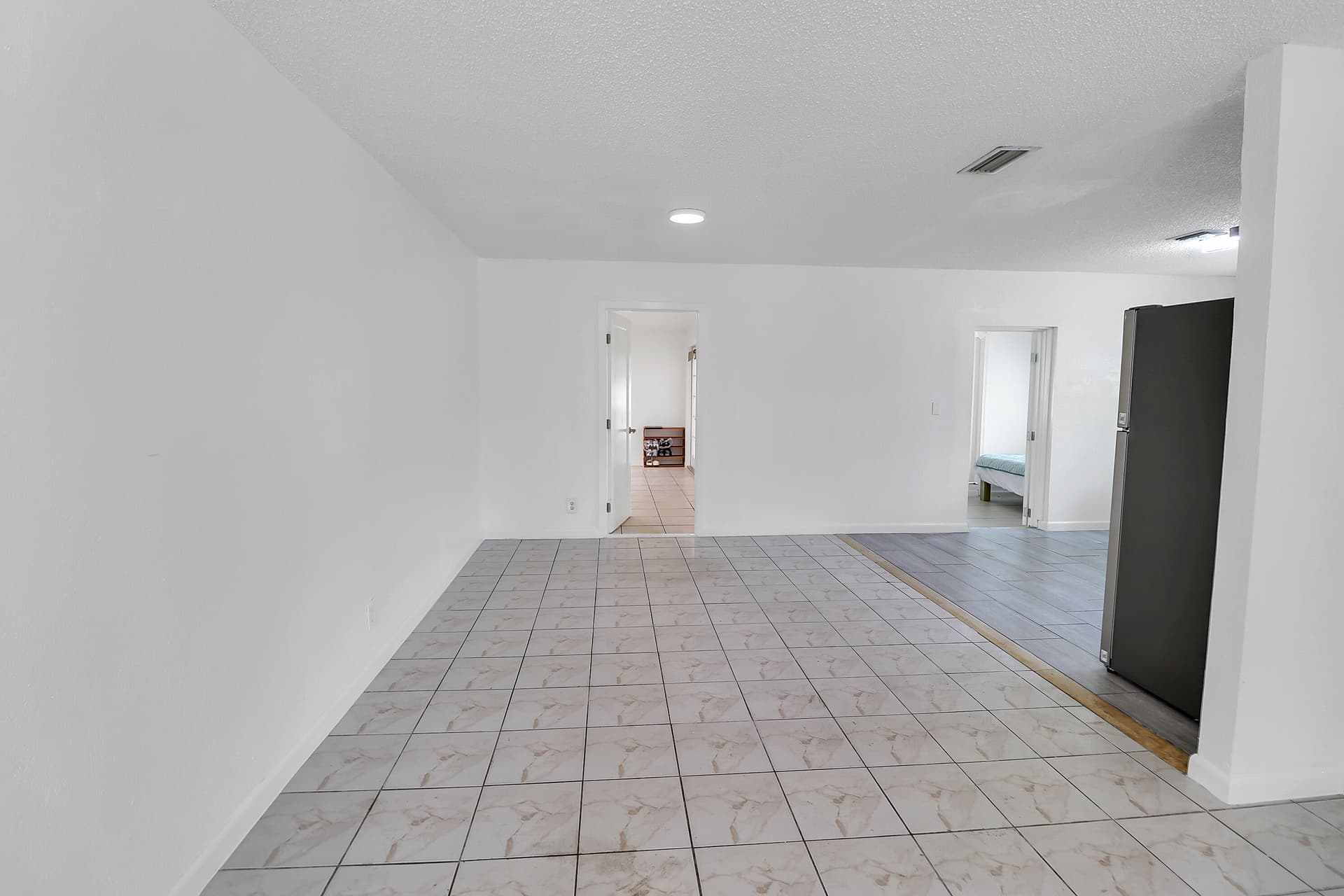 2233 NW 3rd Avenue, Boca Raton, FL 33431 in Boca Raton - property photo 7