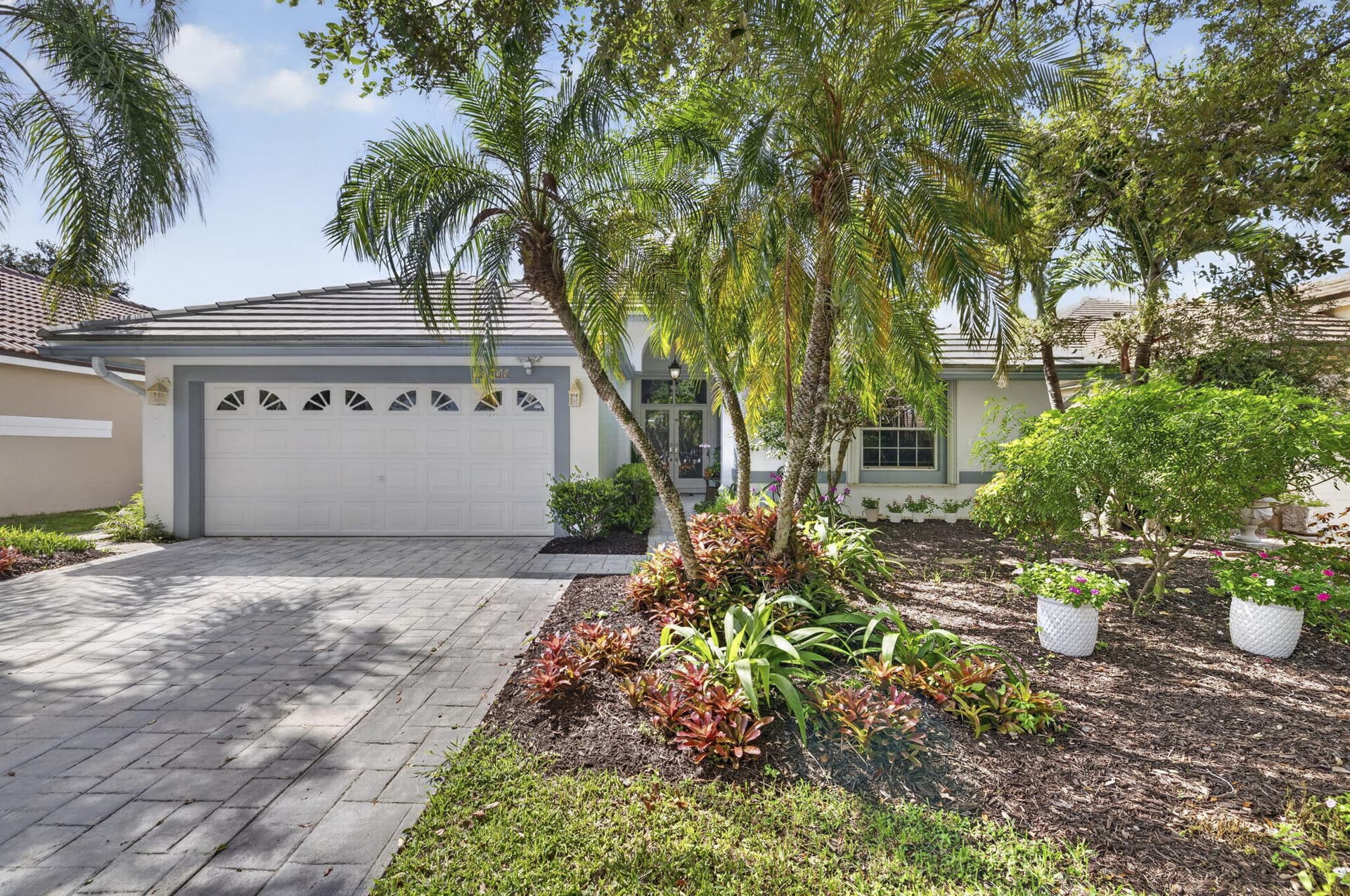 11728 HIGHLAND Place, Coral Springs, FL 33071 in Coral Springs - property photo 2
