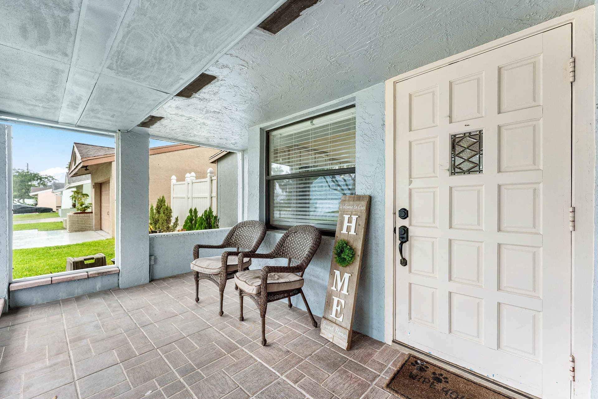28 Paxford Lane, Boynton Beach, FL 33426 in Boynton Beach - property photo 4