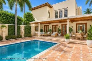 245 Brazilian Avenue, Palm Beach, FL 33480 in Palm Beach - property photo 2