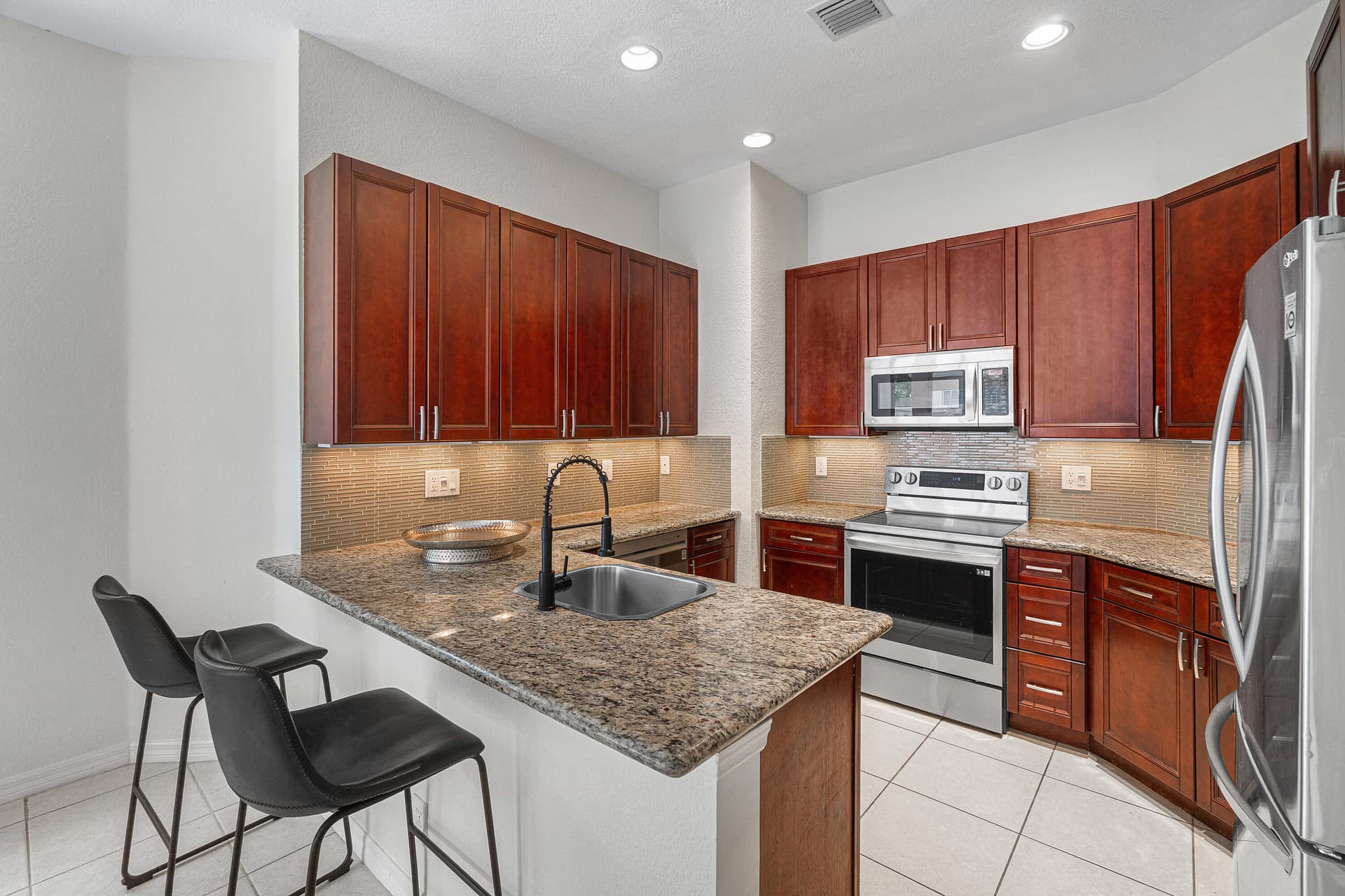 5548 Boynton Gardens Drive, Boynton Beach, FL 33437 in Boynton Beach - property photo 8