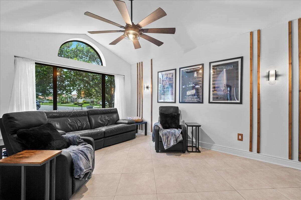 10798 SeaCliff Circle, Boca Raton, FL 33498 in Boca Raton - property photo 3
