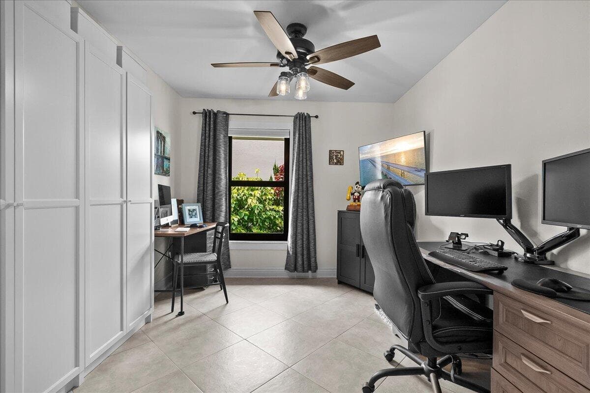 10798 SeaCliff Circle, Boca Raton, FL 33498 in Boca Raton - property photo 6