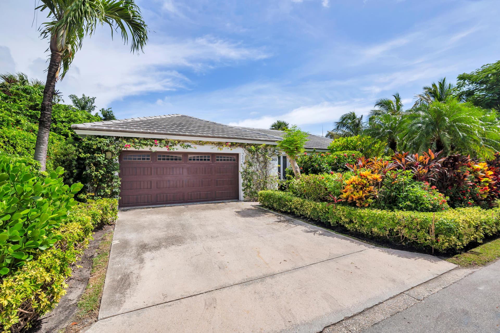 245 COLONIAL Lane, Palm Beach, FL 33480 in Palm Beach - property photo 3