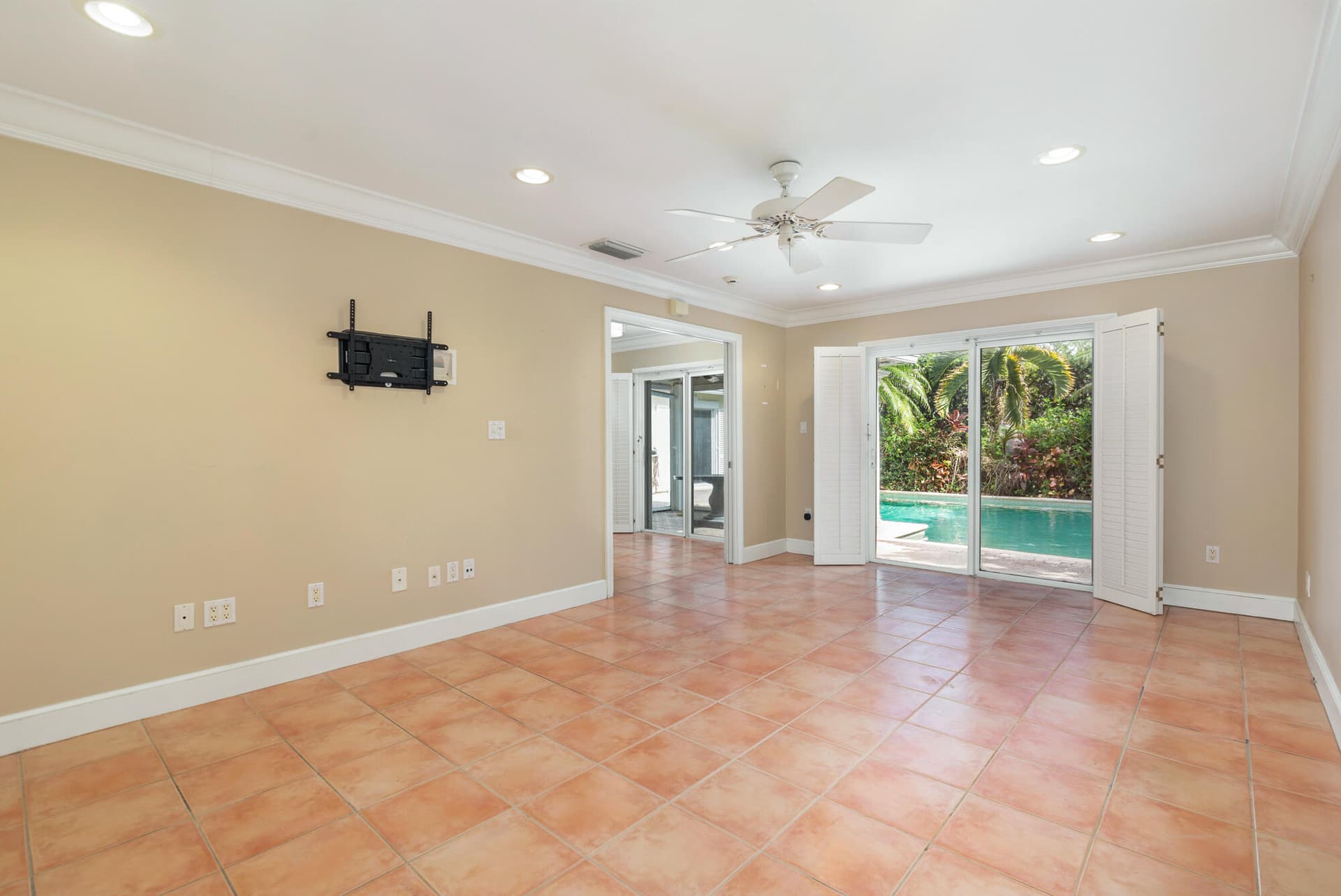 245 COLONIAL Lane, Palm Beach, FL 33480 in Palm Beach - property photo 7