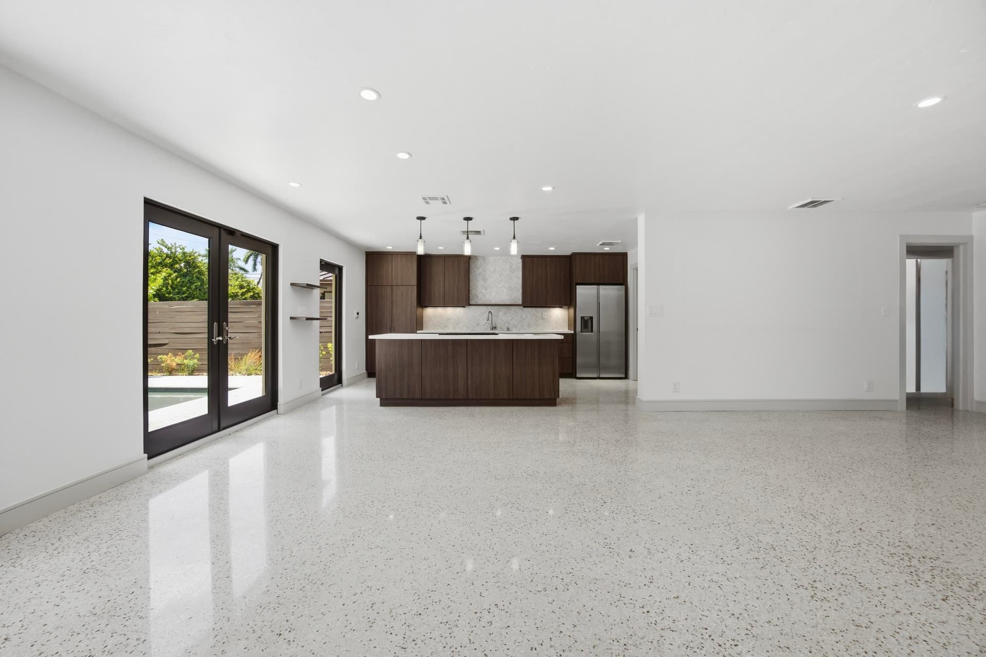 2001 N VICTORIA PARK Road, Fort Lauderdale, FL 33305 in Fort Lauderdale - property photo 6