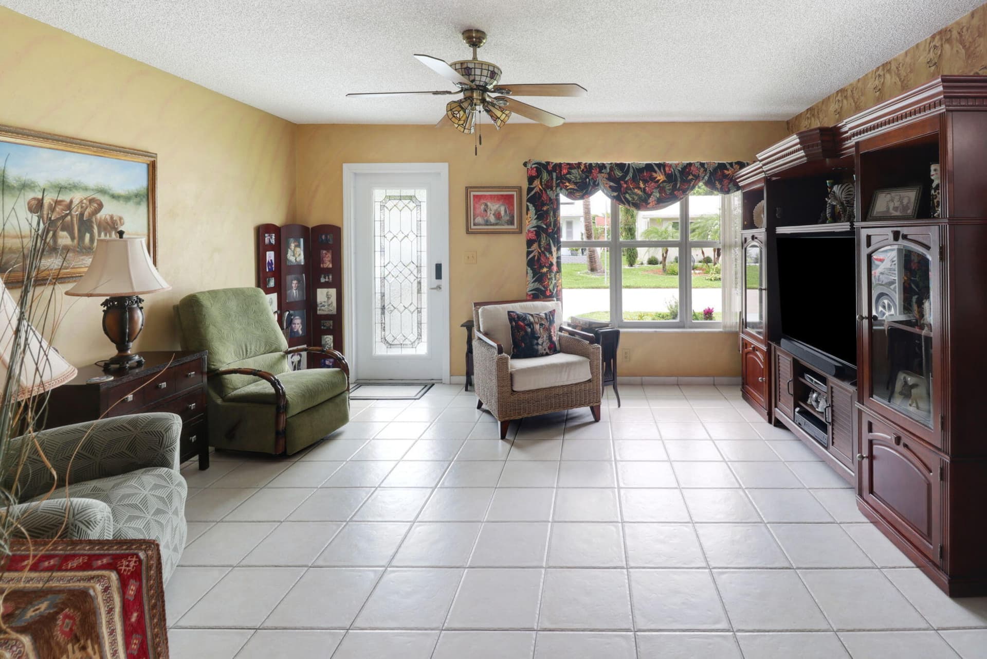 4312 NW 47th Street, Tamarac, FL 33319 in Tamarac - property photo 3