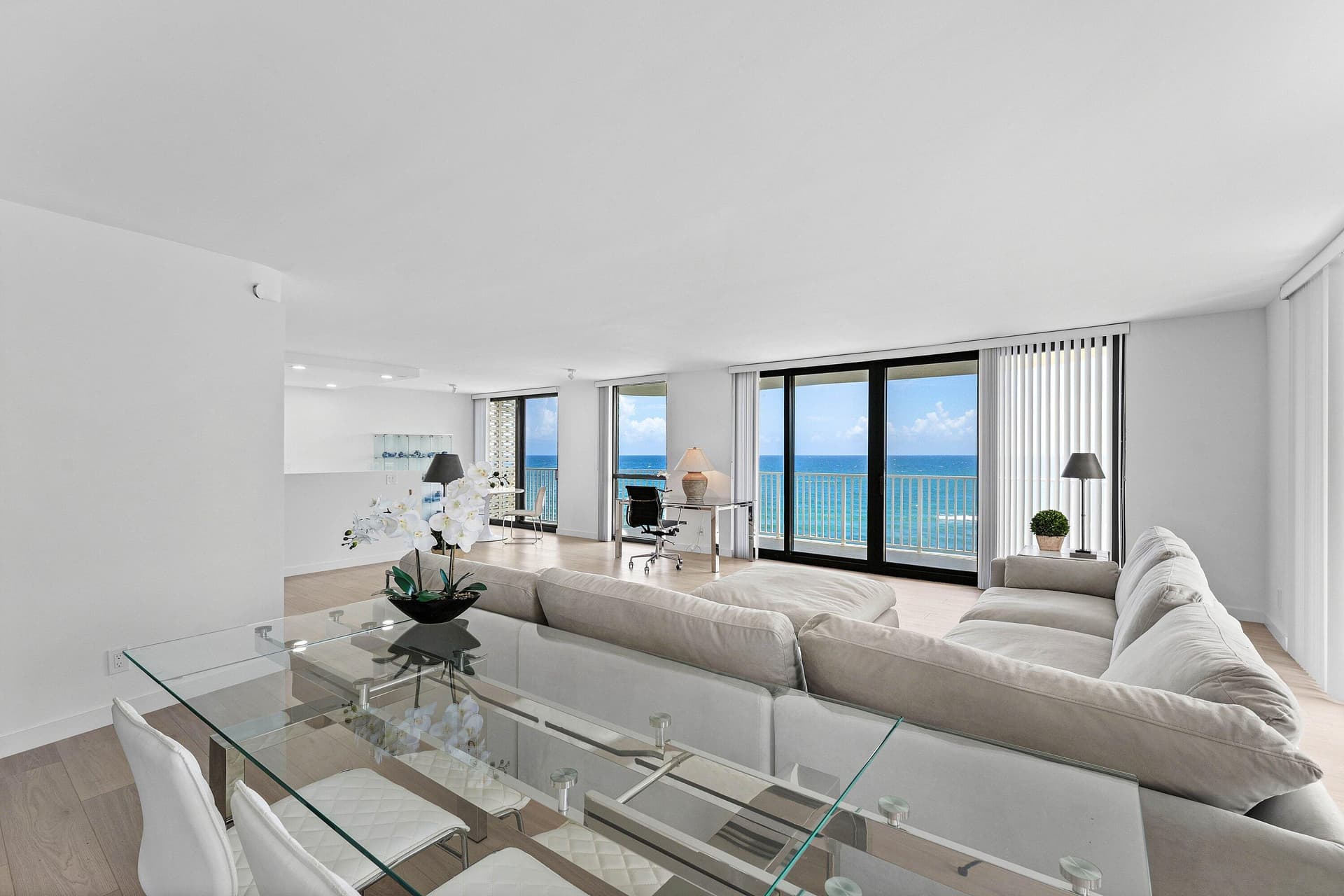 3360 S Ocean Boulevard 5fii, Palm Beach, FL 33480 in Palm Beach - property photo 3