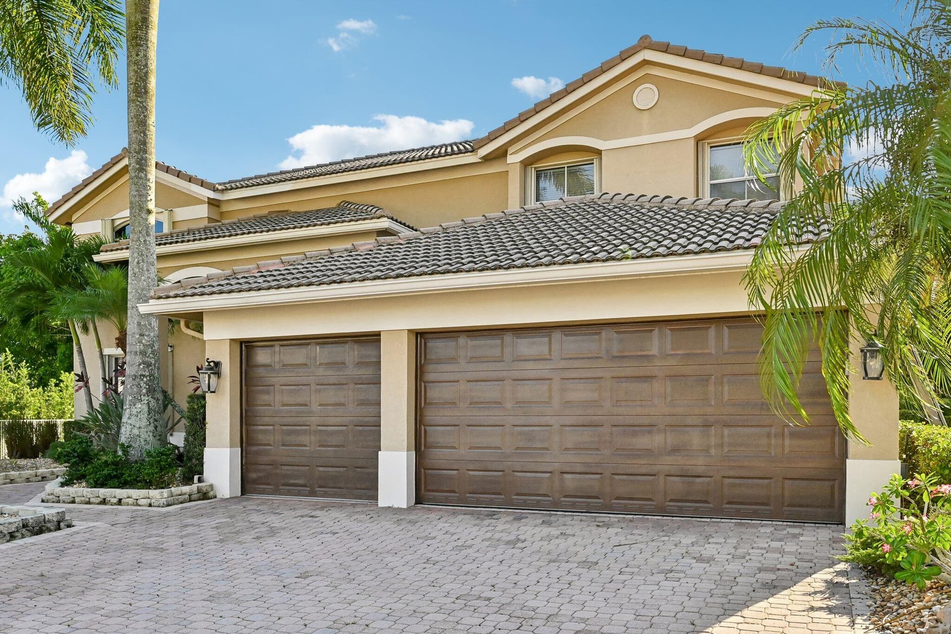 1664 VICTORIA POINTE Lane, Weston, FL 33327 in Weston - property photo 4