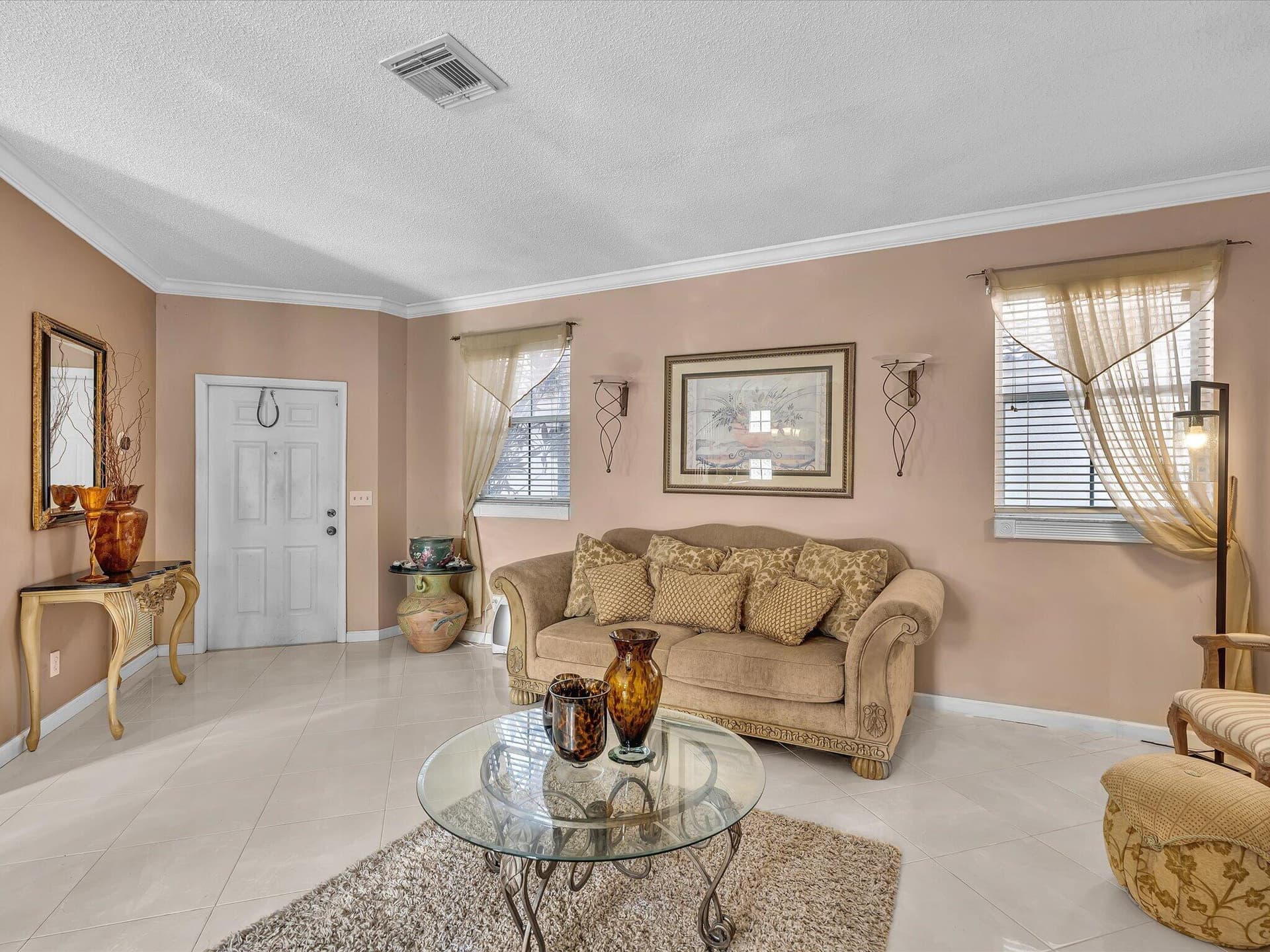 7549 NW 3rd Court, Plantation, FL 33317 in Plantation - property photo 5
