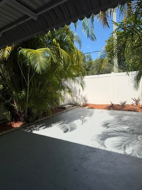 4044 SW 67th Terrace 7, Davie, FL 33314 in Davie - property photo 2