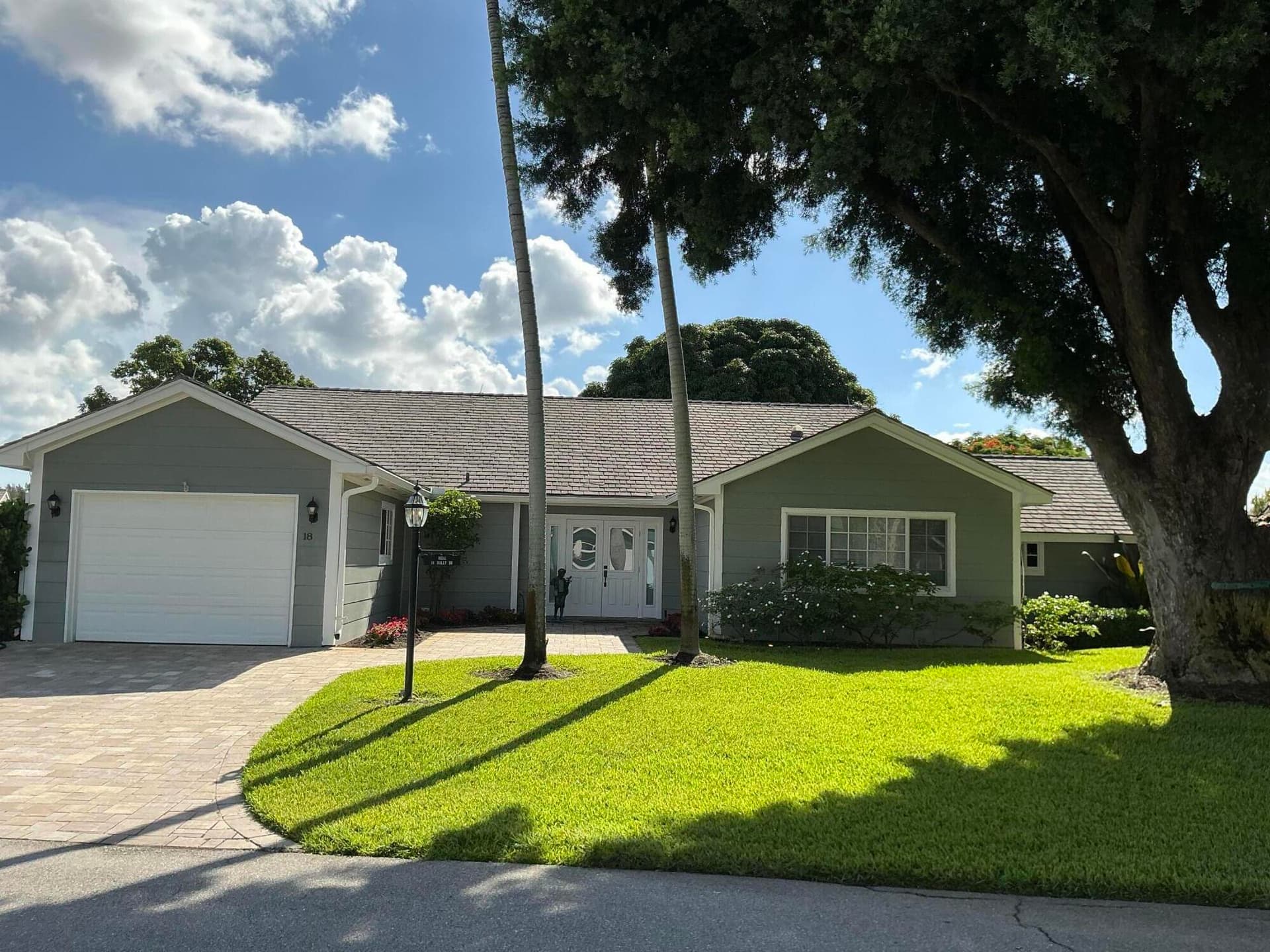 18 Holly Drive, Boynton Beach, FL 33436 in Boynton Beach - property photo