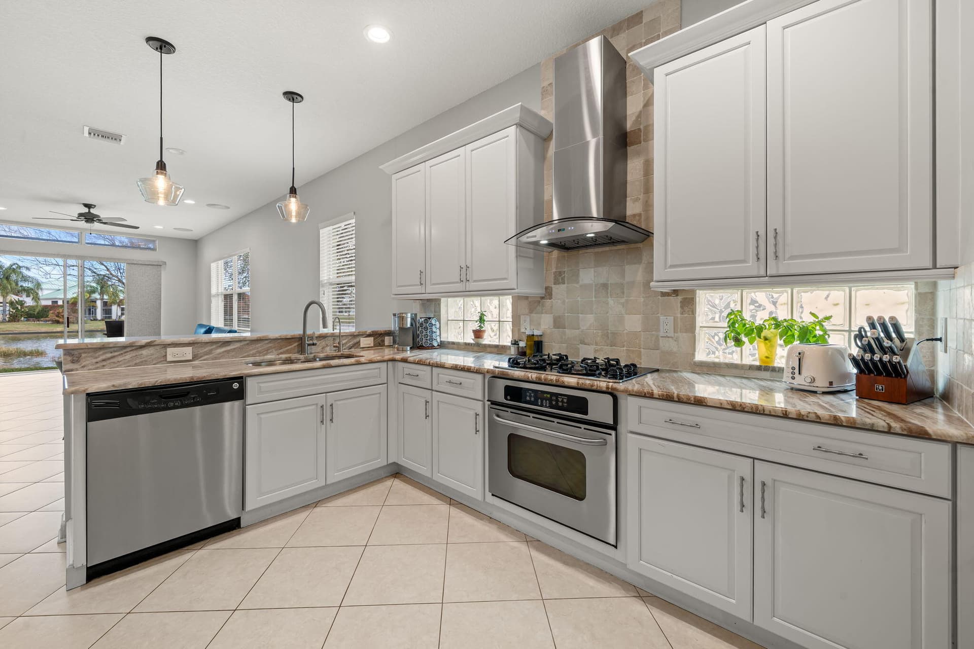 104 NW Willow Grove Avenue, Port St. Lucie, FL 34986 in Port St. Lucie - property photo