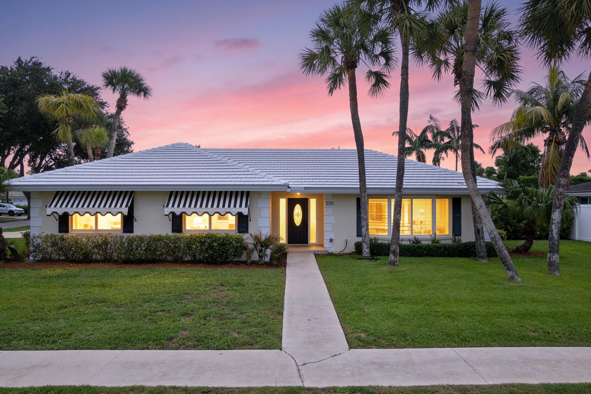 1375 SW 14th Avenue, Boca Raton, FL 33486 in Boca Raton - property photo
