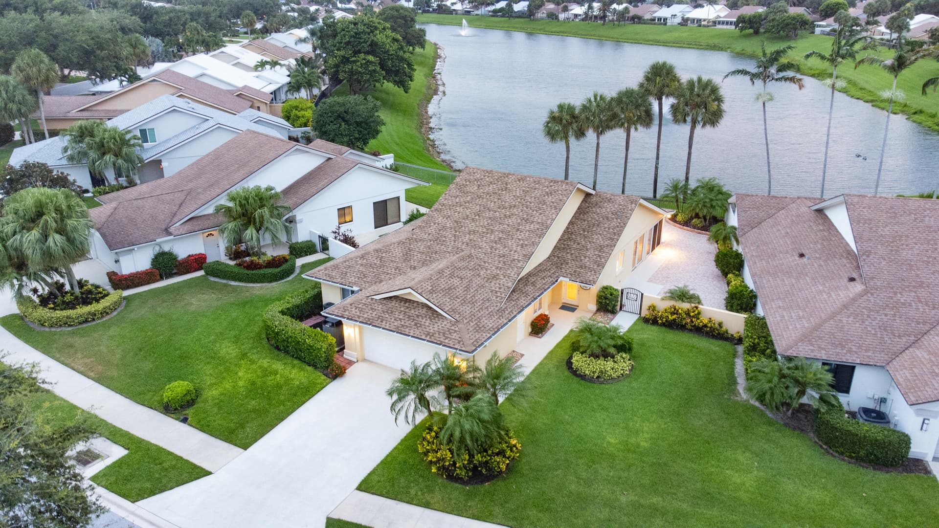 114 Beach Summit Court, Jupiter, FL 33477 in Jupiter - property photo