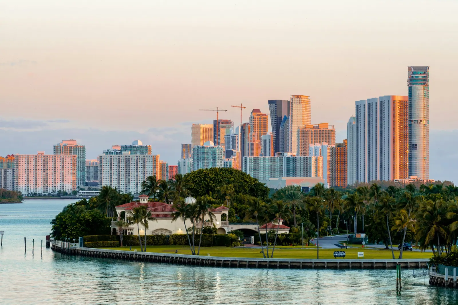 Bal Harbour residential atmosphere